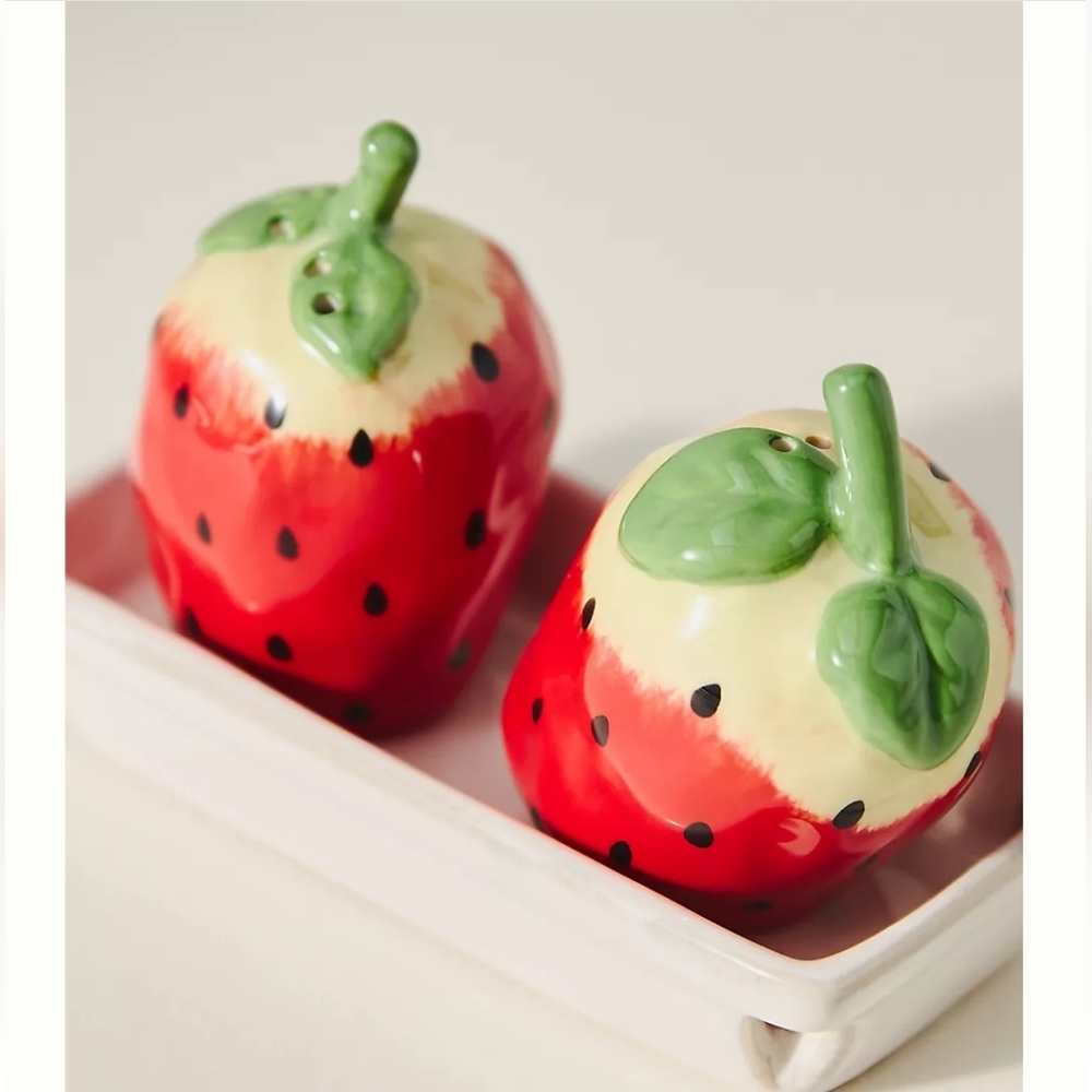 Anthropologie Foster Icon Stoneware Summer Strawberry Salt & Pepper Shakers NEW